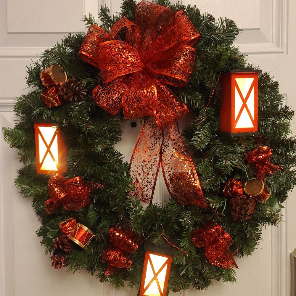 Seasonal Wreaths - EASTER, Fall, Christmas, Winter, Hannukah, White puff: Pick 1 - Picture 2 of 10
